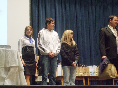 img037.jpg